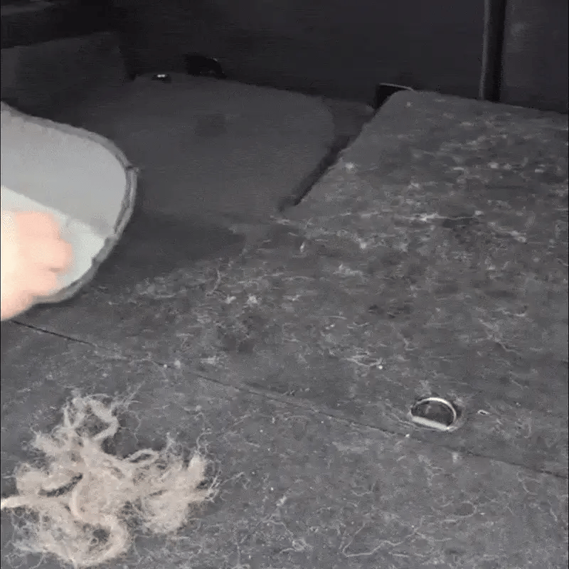 CozyGroom Glove